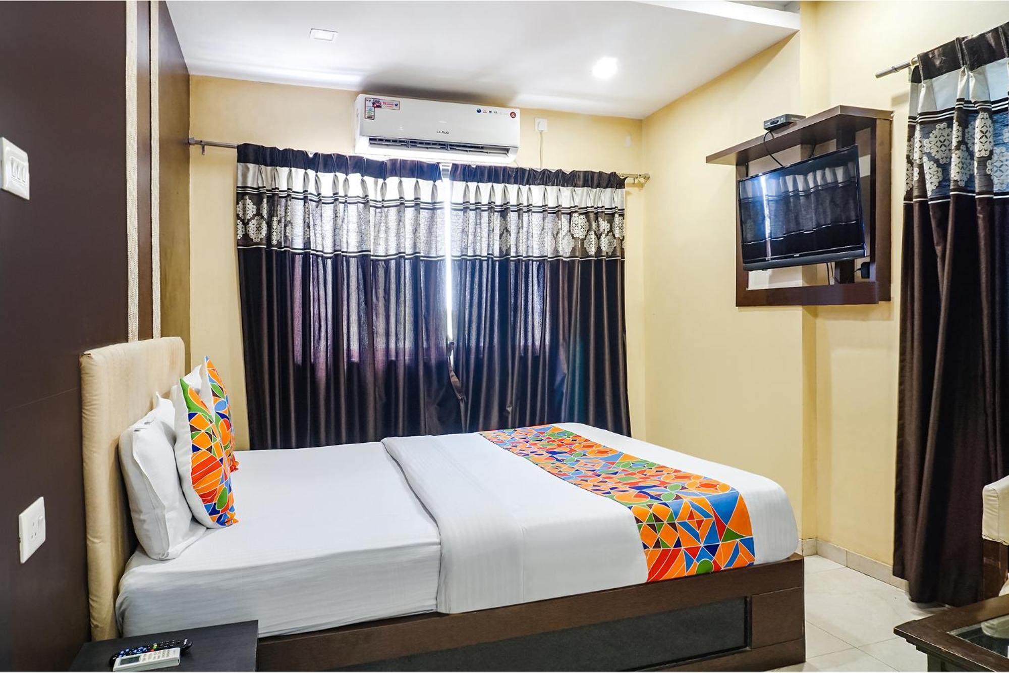 Fabhotel Krishna Regency - Nr Pcmg Park Pune